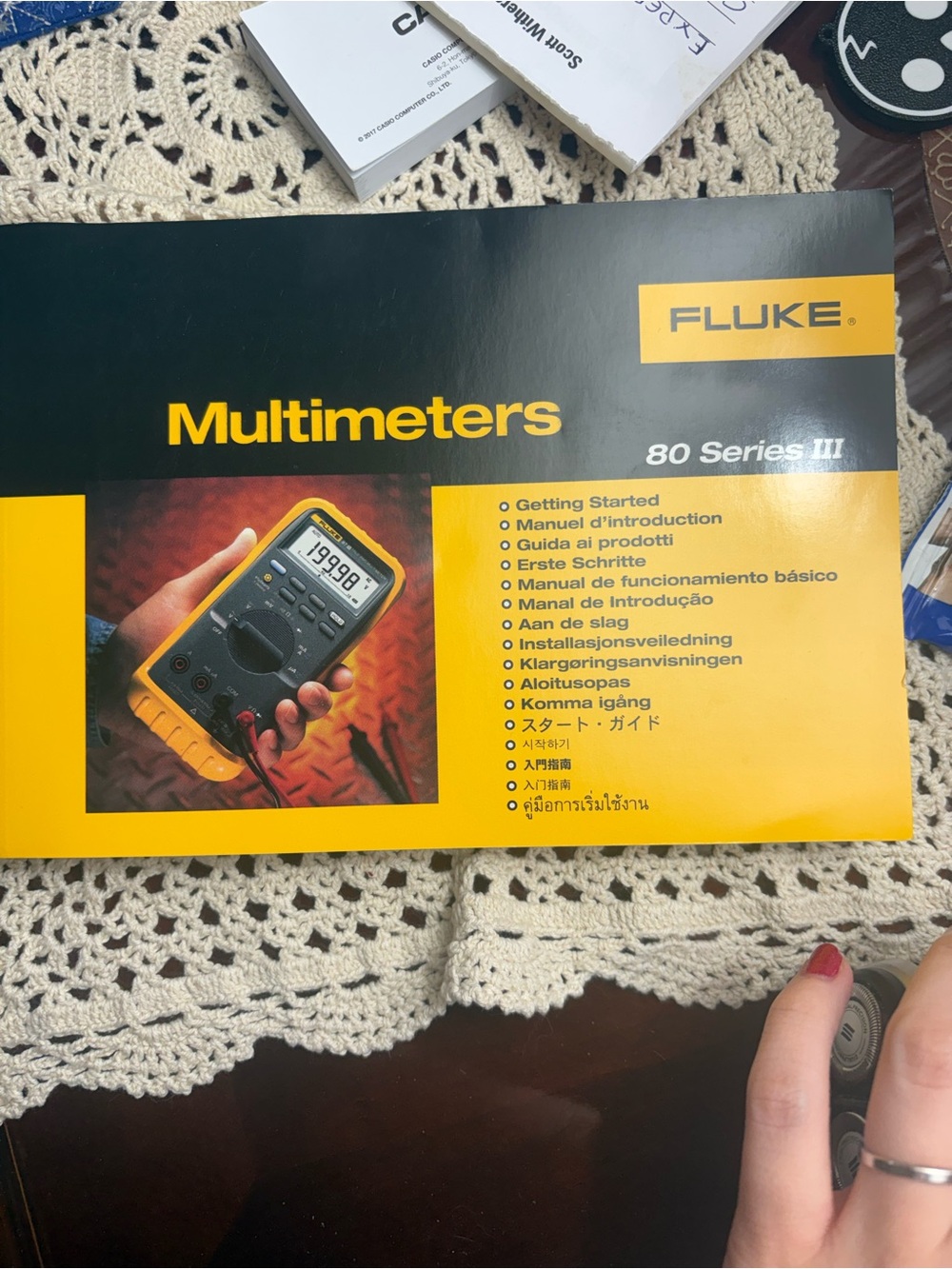 80 Series III Yellow/Black Multimeter - Portable Diagnostic Tool Manuel